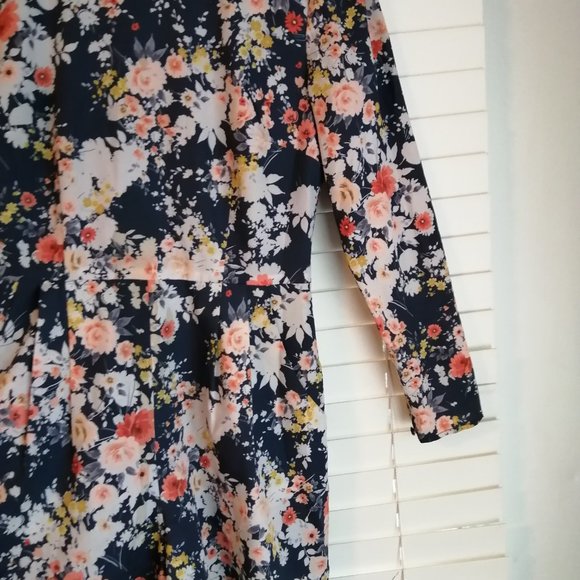 Floral Romper - Picture 3 of 3